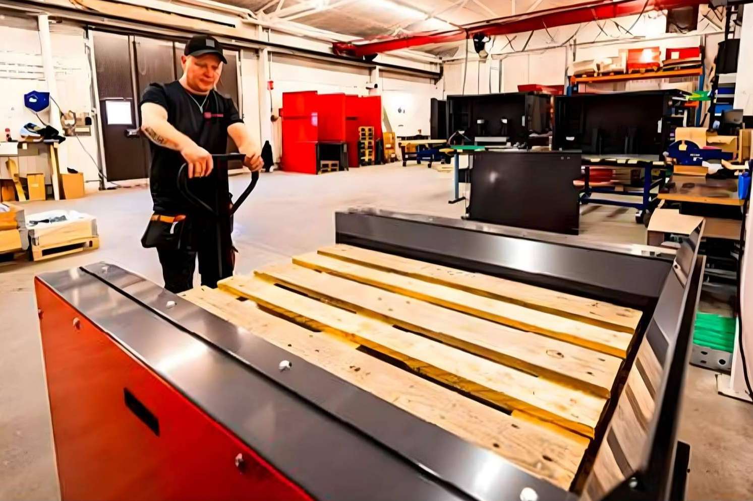Dispensadores de pallets con tecnología avanzada con Llorsa Carretillas