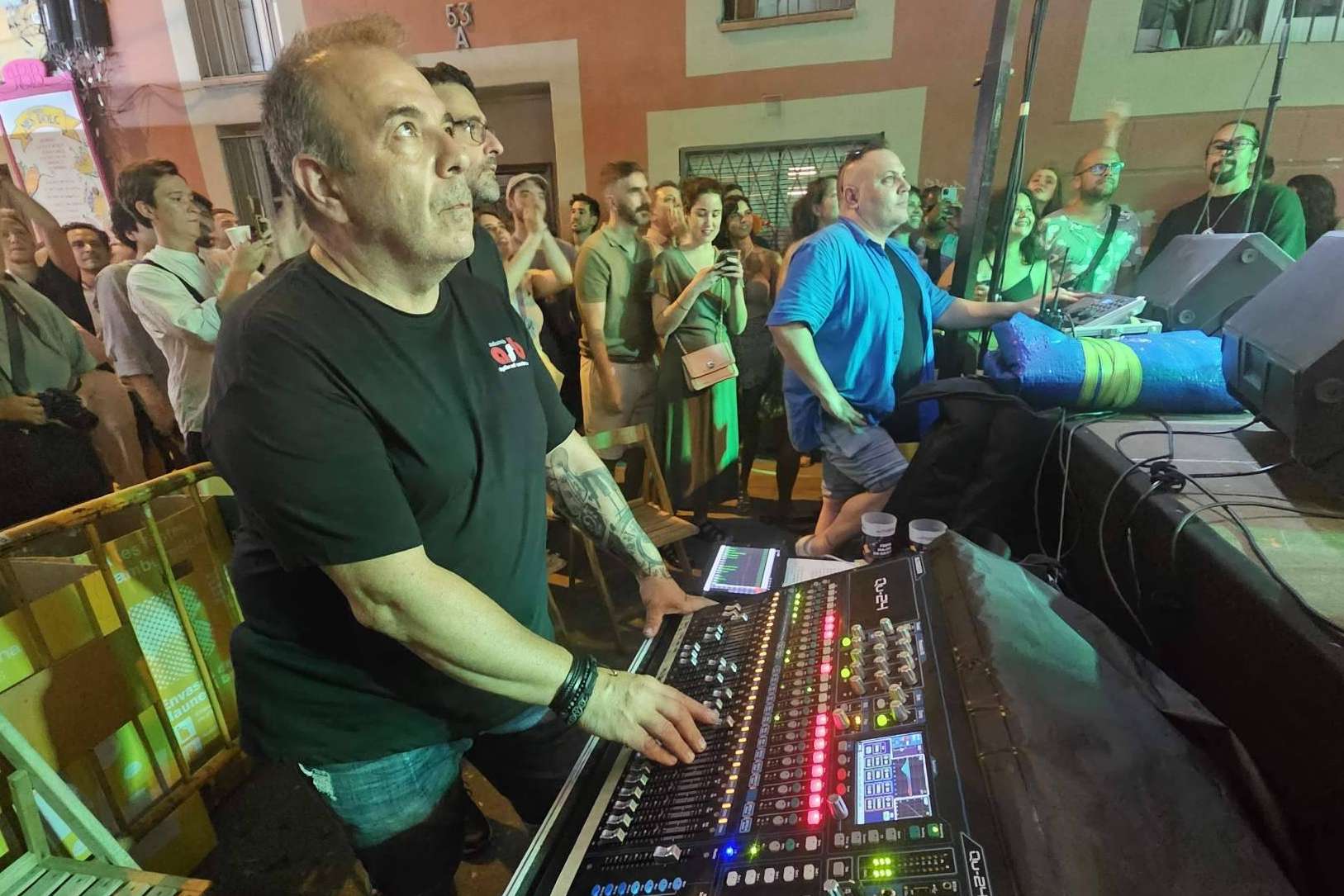 Soluciones completas en alquiler de equipos de sonido y audiovisuales con ASB Audiovisuals en Barcelona