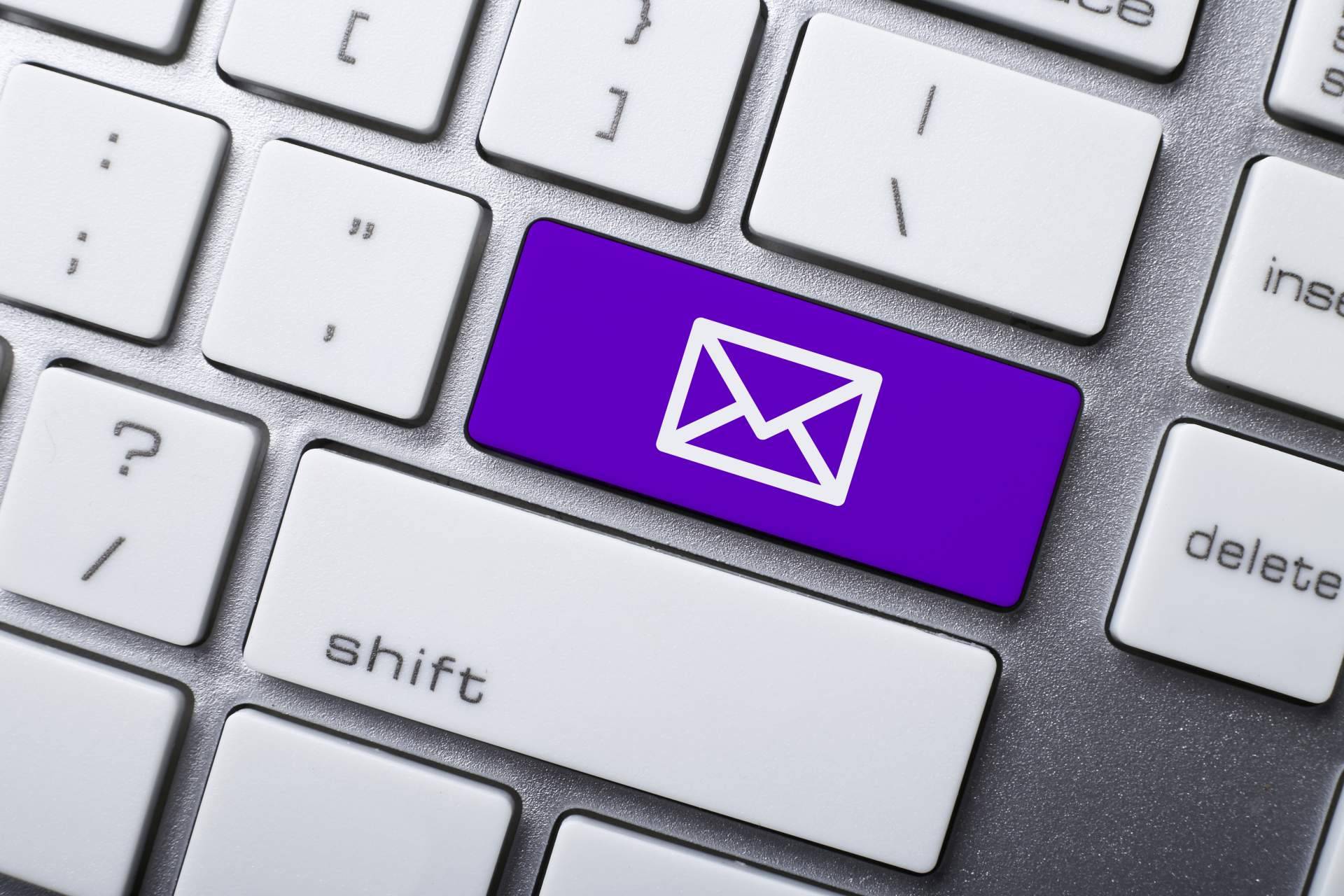 Israel Huerta lidera el email marketing en 2025 con su guía gratuita sobre segmentación