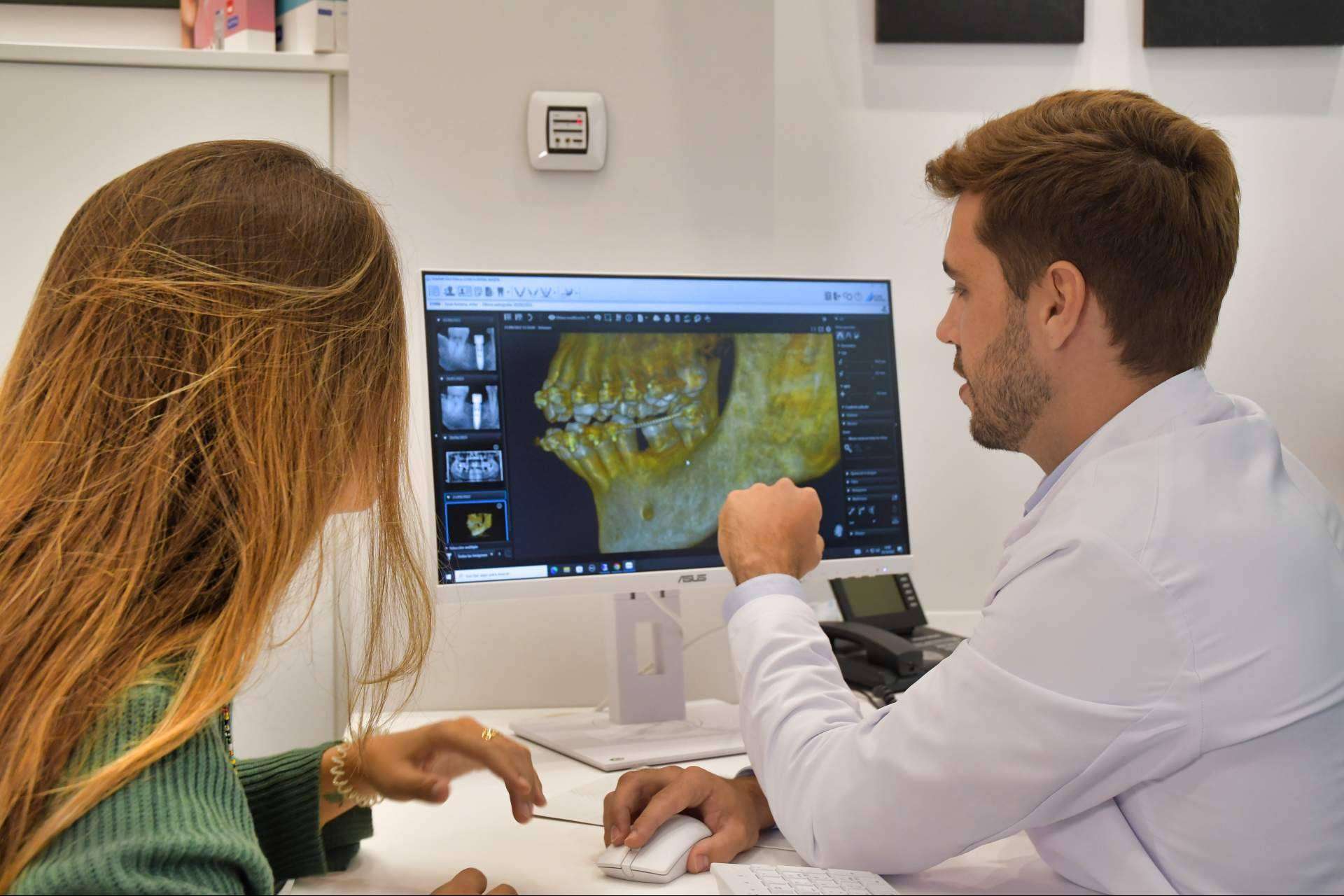 Cirugía guiada para implantes dentales; la nueva era en odontología con Clínica Ibaseta