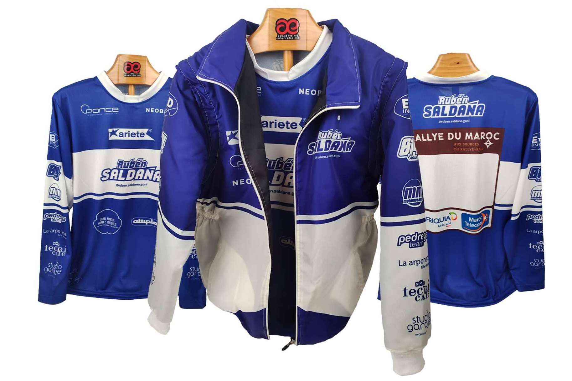 Equipaciones offroad diseñadas para destacar en la nueva temporada, por ADHESIVOSEMBARRADOS