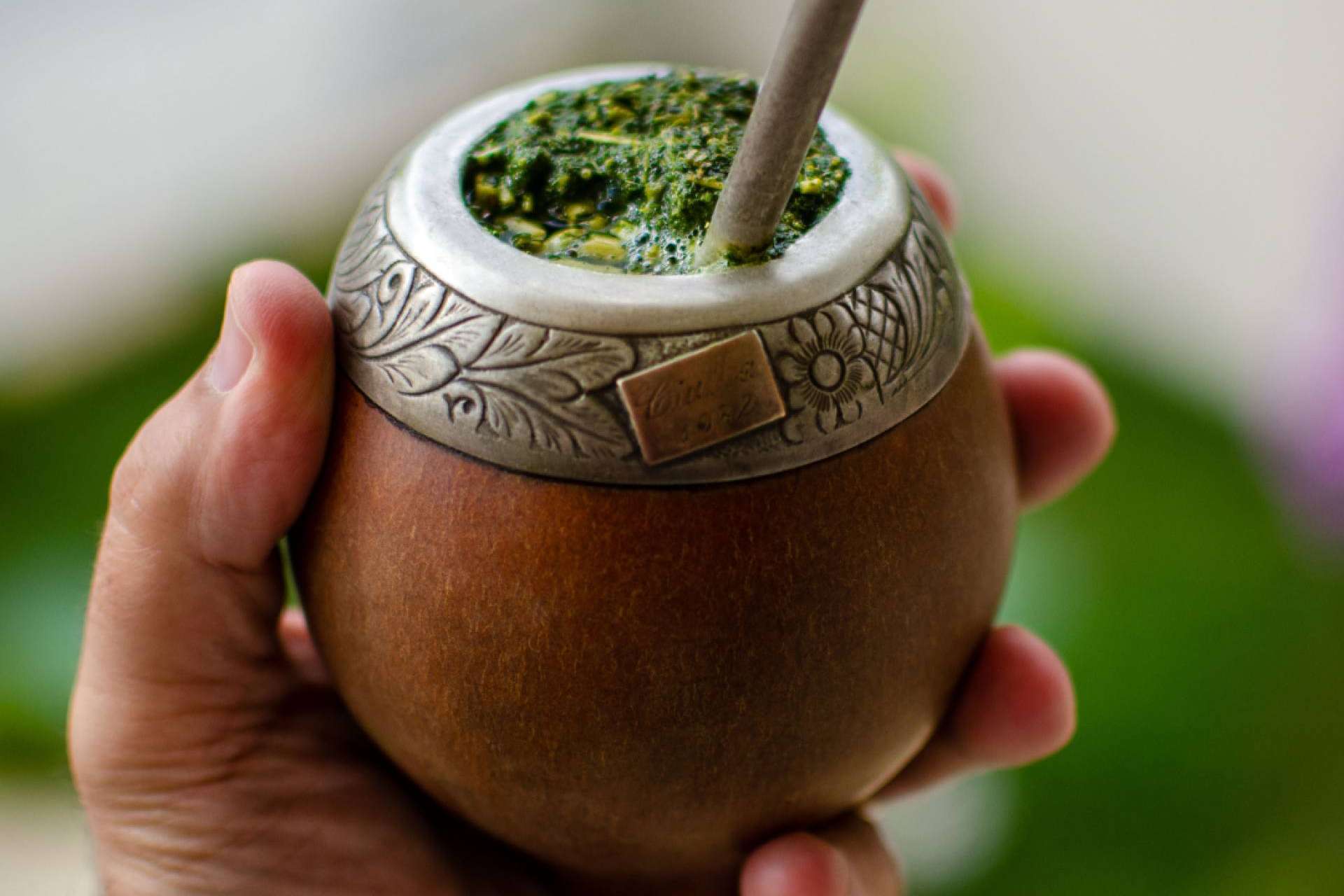 Delicatessen Argentina impulsa la pasión por el mate con una selección de yerba, mates y termos