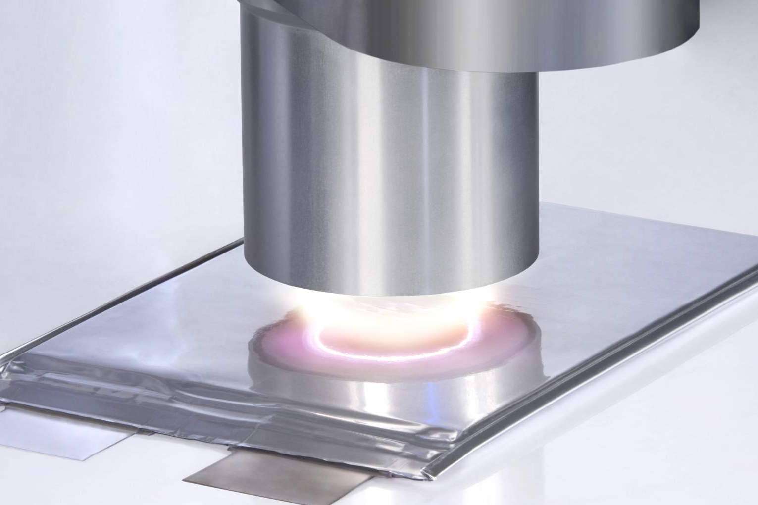 El plasma atmosférico o cuarto estado de la materia y sus aplicaciones en el tratamiento del metal
