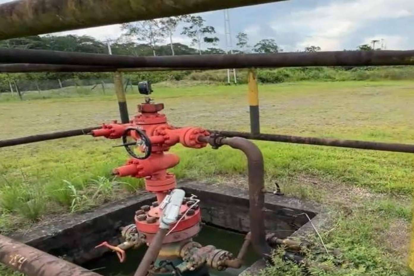 Crisis en la operación de PETROECUADOR; Sindicatos exigen intervención de Daniel Noboa y apoyan entrega