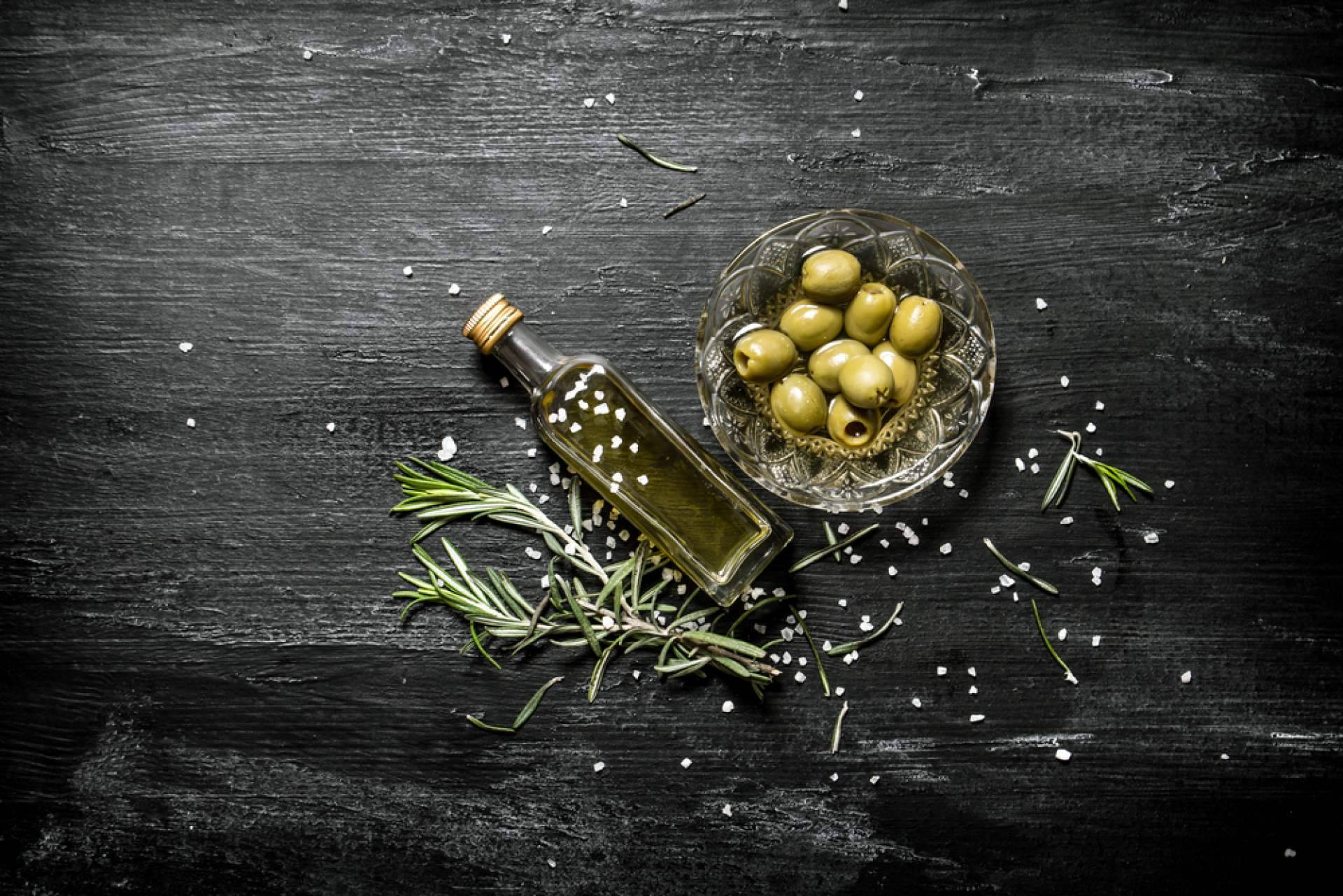 Aspectos clave que distinguen el aceite de oliva virgen extra ecológico del convencional