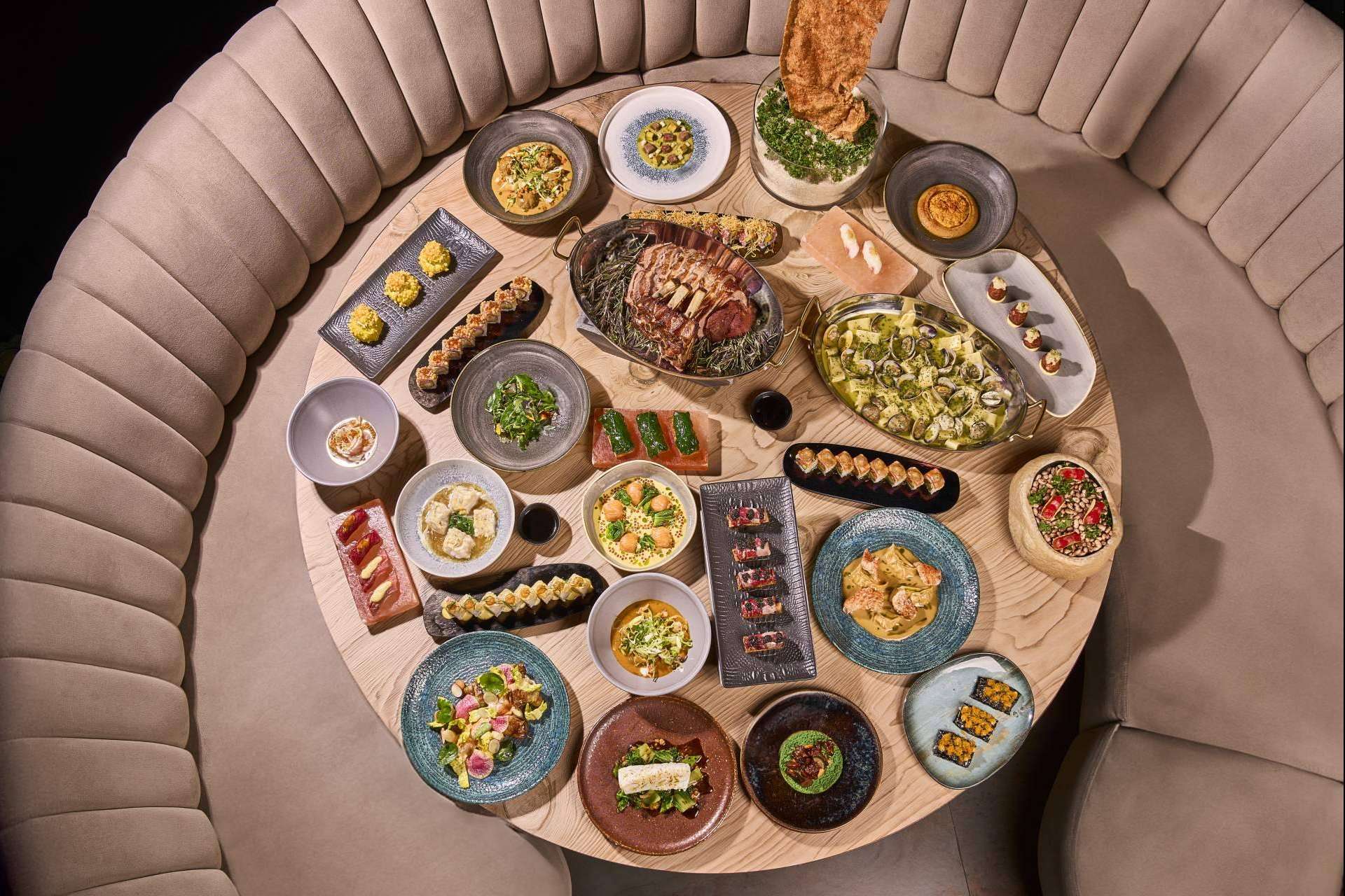 El buen tiempo y la mejor gastronomía se disfrutan desde las alturas en el restaurante Quintoelemento
