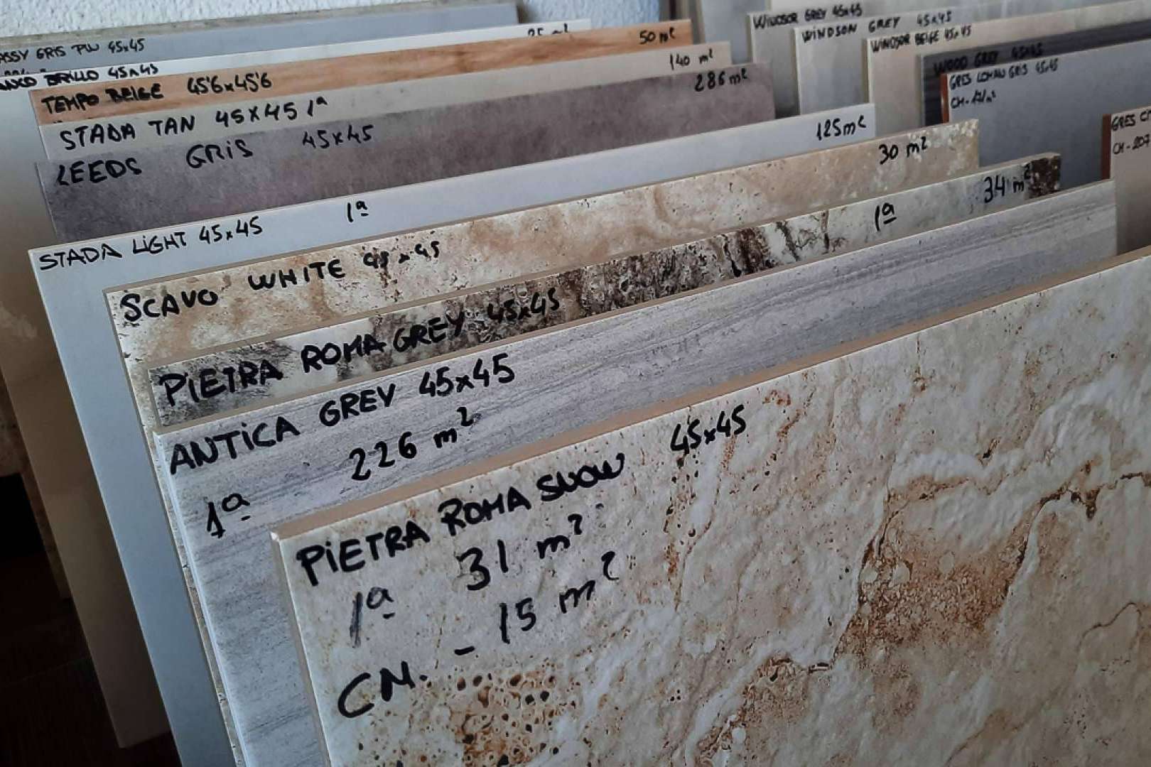 Artegres promueve la venta de lotes cerámicos en segunda calidad y contribuye al ahorro en las reformas