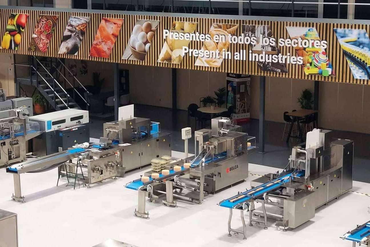 Exhibición permanente y atención personalizada, el modelo de Belca en Aduna, Murcia, Lepe y México