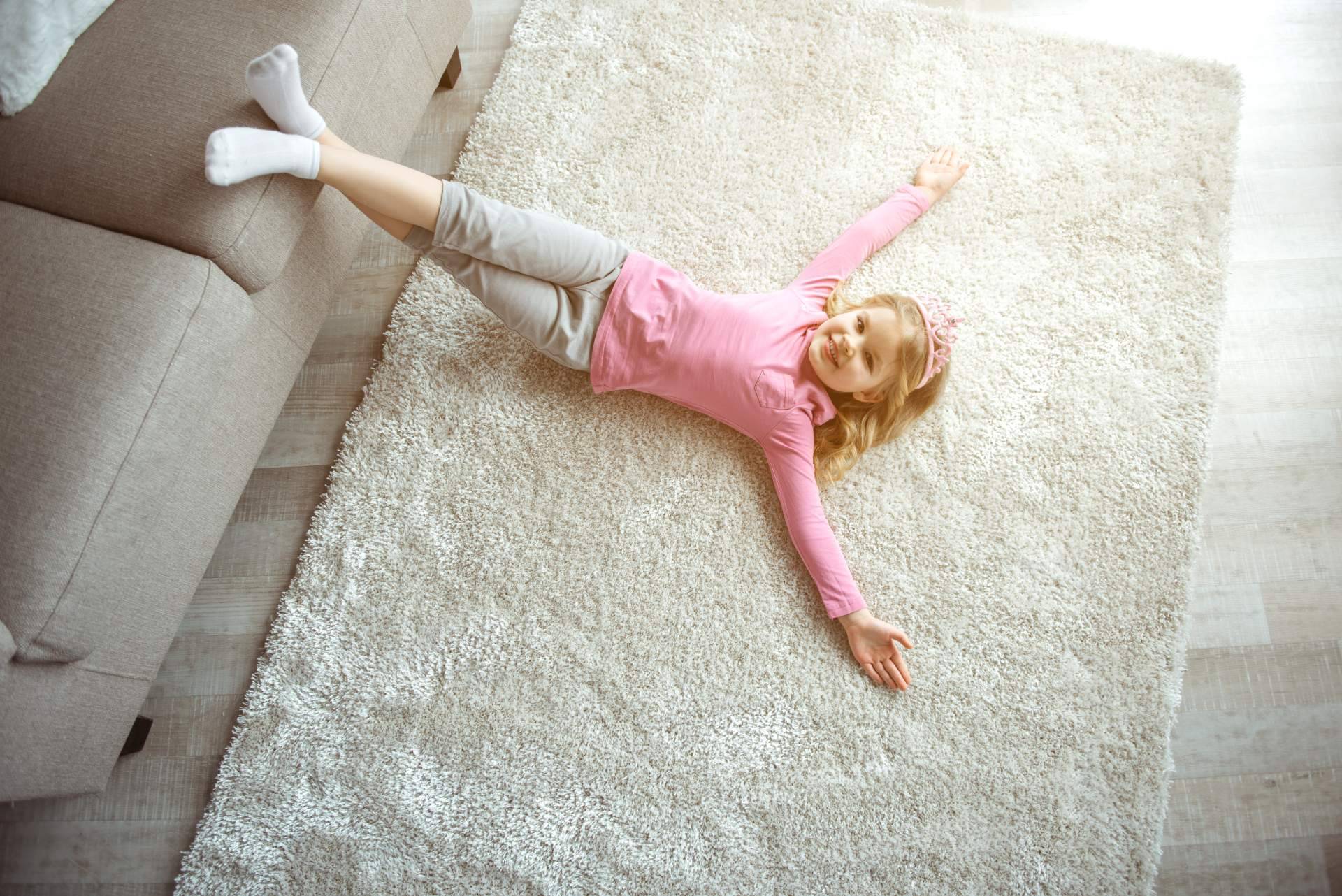 Hacer que las alfombras vuelvan a la vida; limpieza y restauración profesional en Madrid