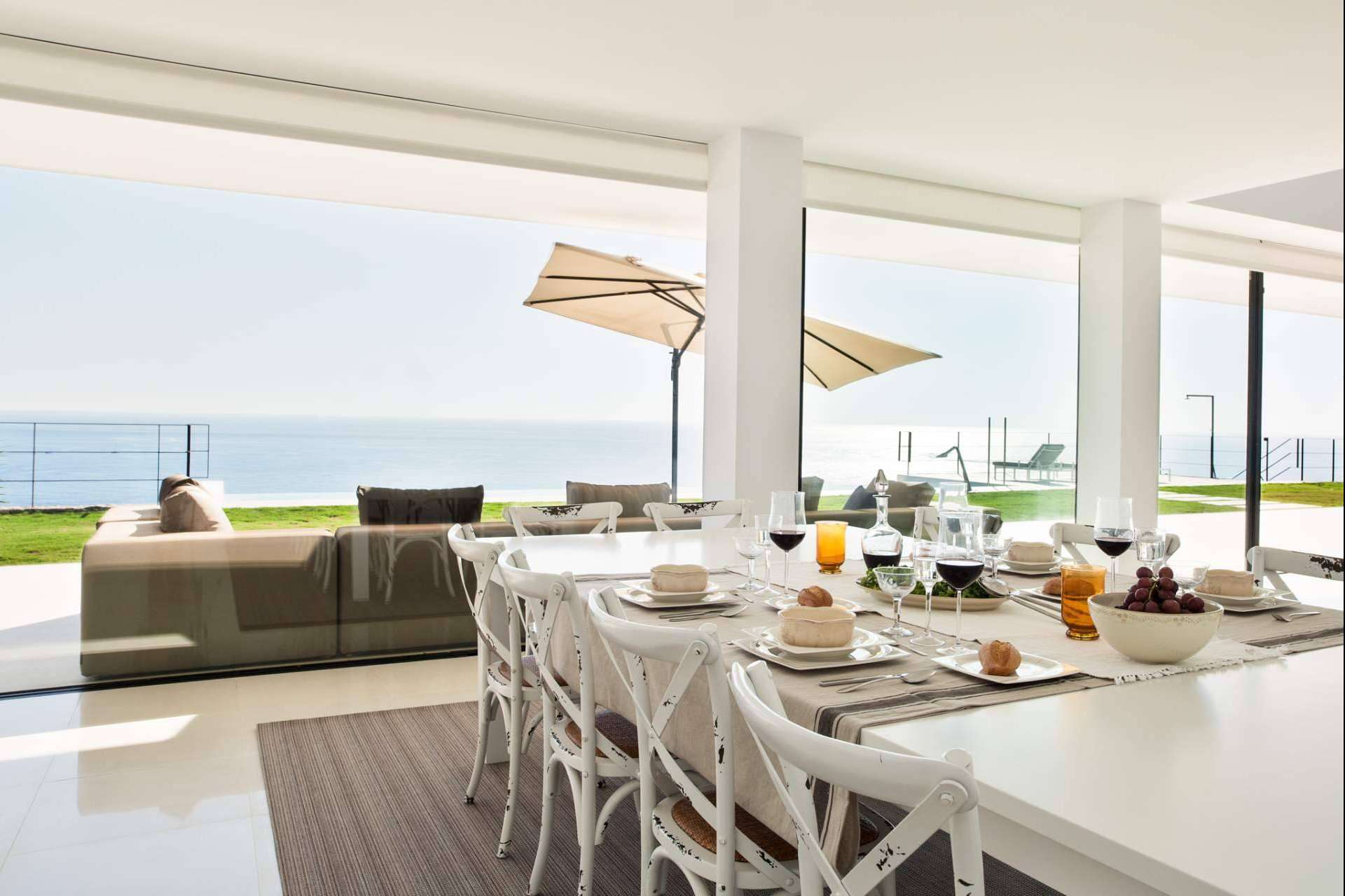 Zahara de los Atunes, escenario de la exclusiva Villa Alkaram para vacaciones de lujo