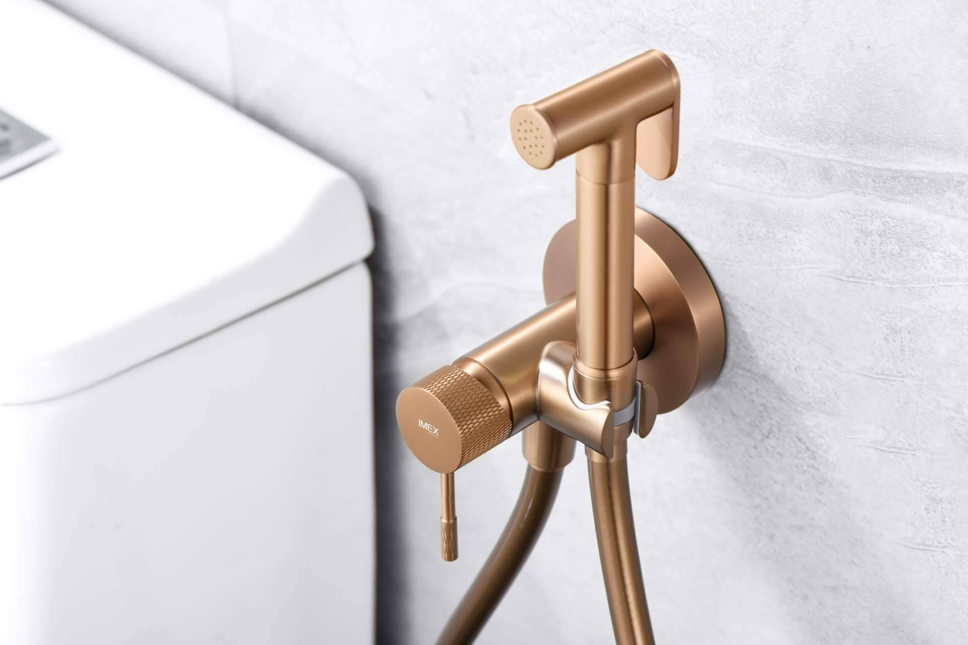 Grifo sustitutivo de bidé; la solución empotrada de IMEX que optimiza el baño sin renunciar al confort