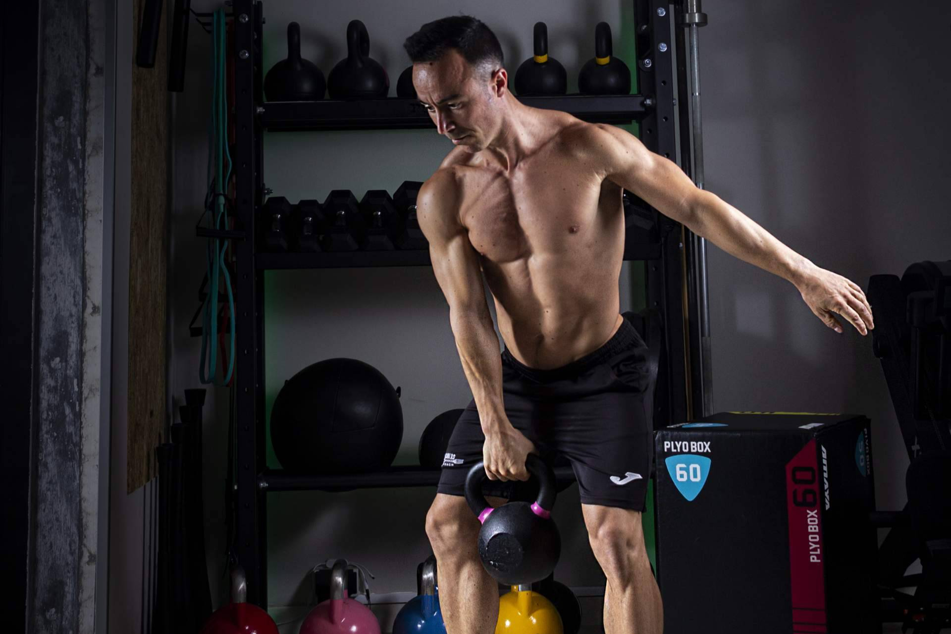 ¿Por qué el Entrenamiento con Kettlebells es clave para el éxito fitness?