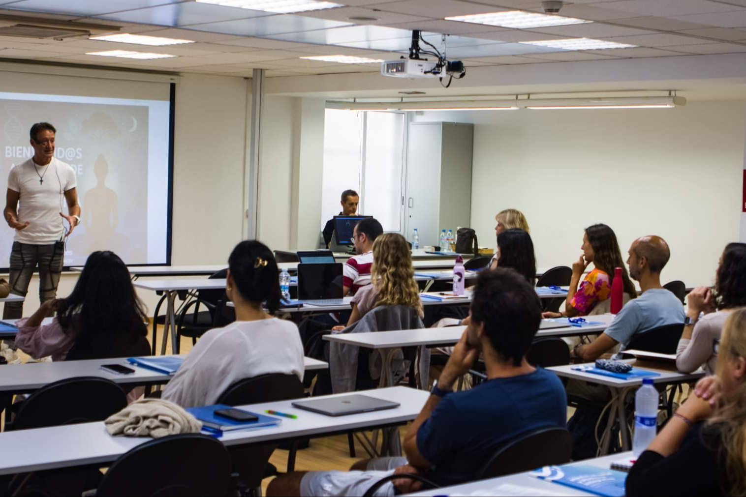 Kenzen Formación; Últimas plazas para su Máster en Medicina Integrativa con 120 ECTS. Empieza el 1 marzo