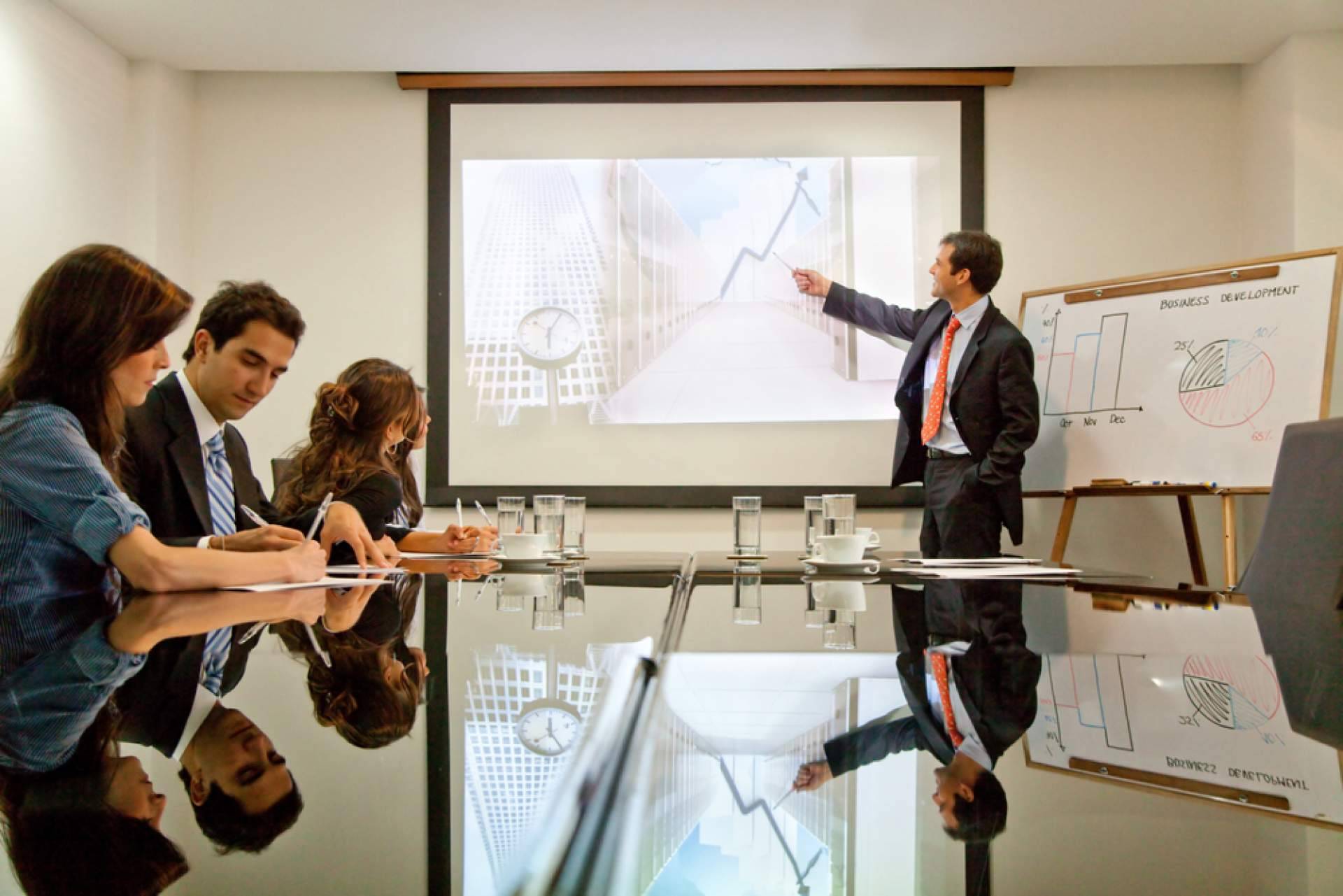 Commercial Asset Management en renovables; BayWa r.e. enfoca contratos, ingresos y control financiero