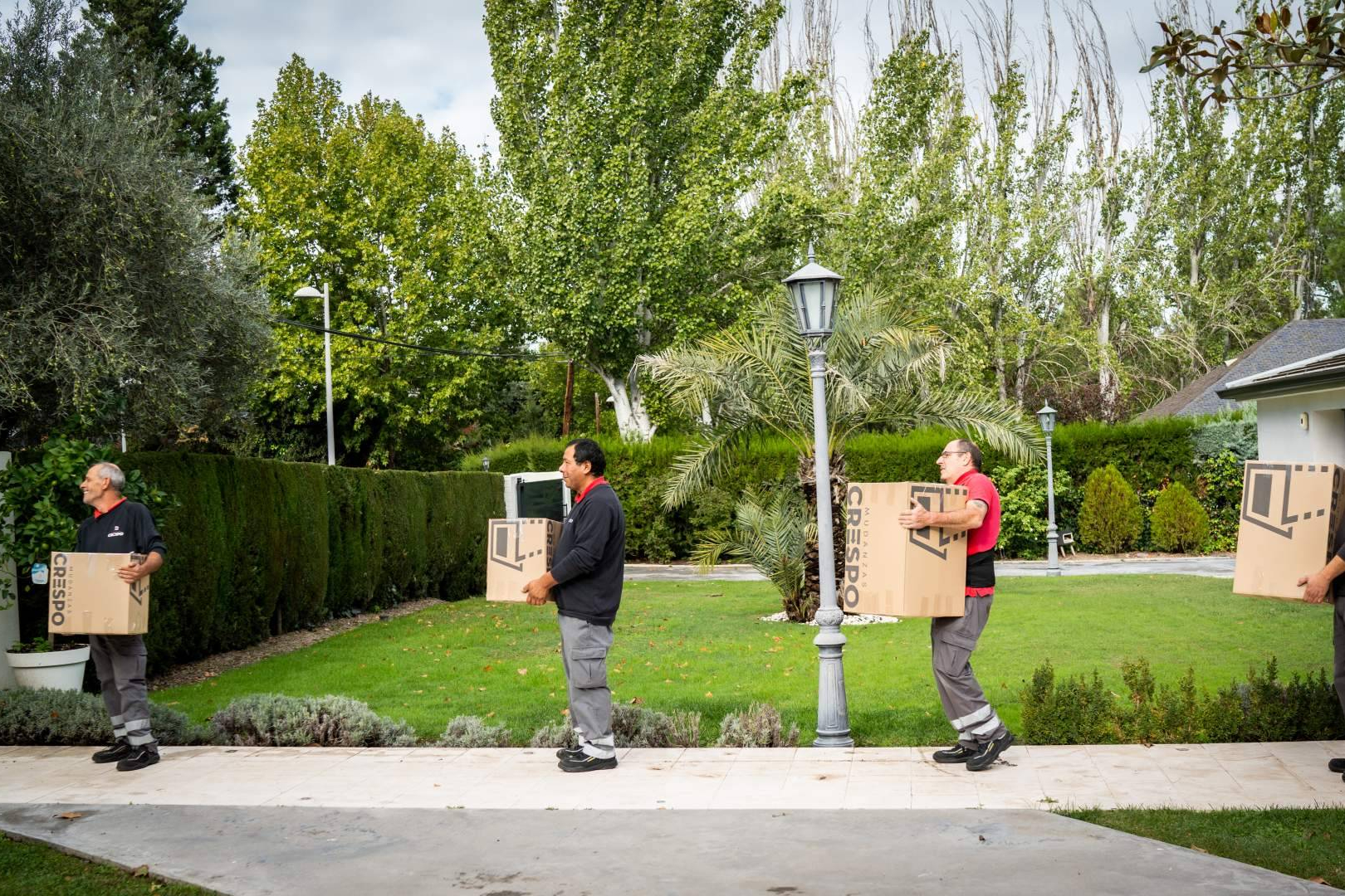 Mudanzas Crespo ofrece mudanzas profesionales y servicios integrales de traslado y logística