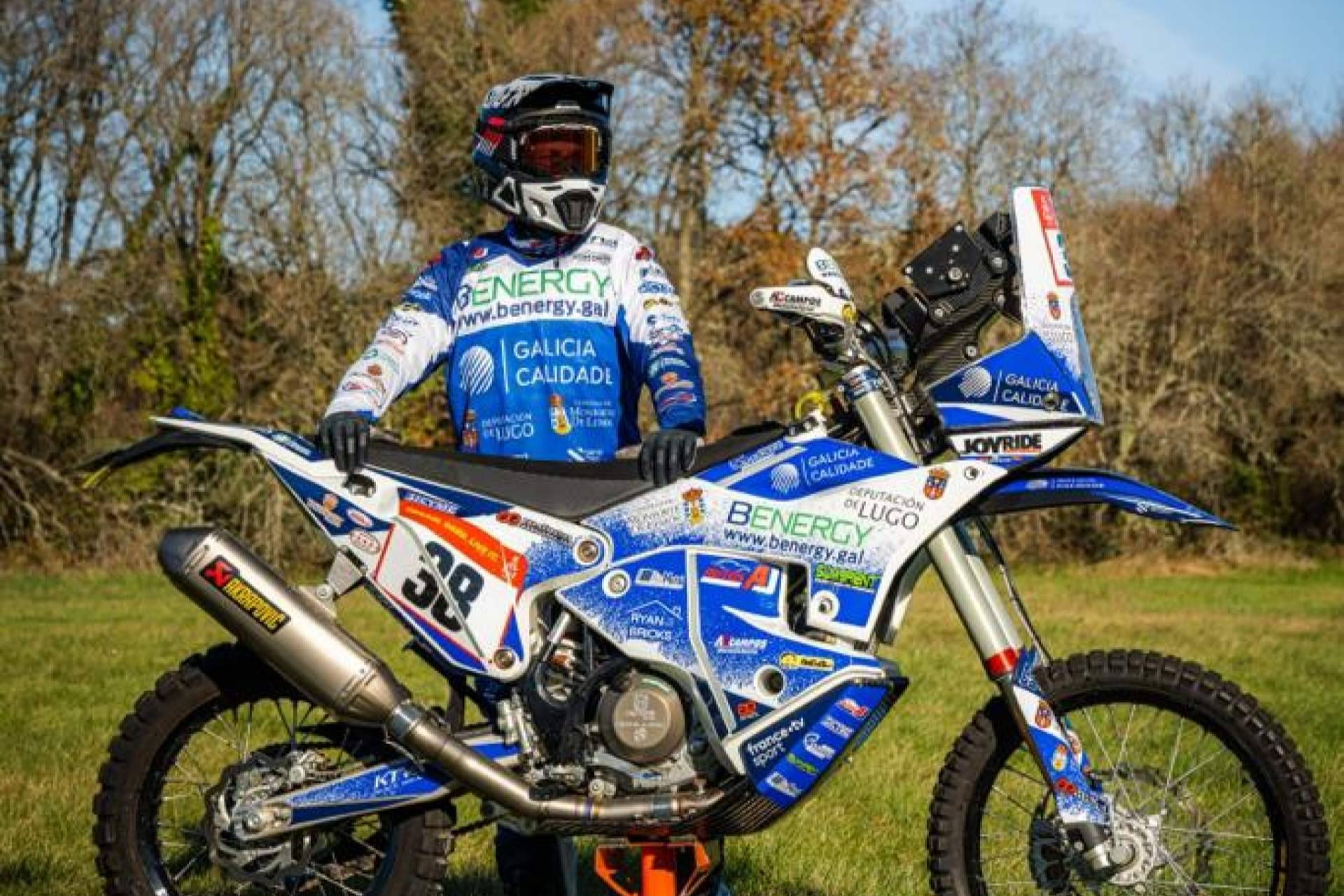 ADHESIVOSEMBARRADOS impulsa la personalización de equipaciones rally en el sector del motor