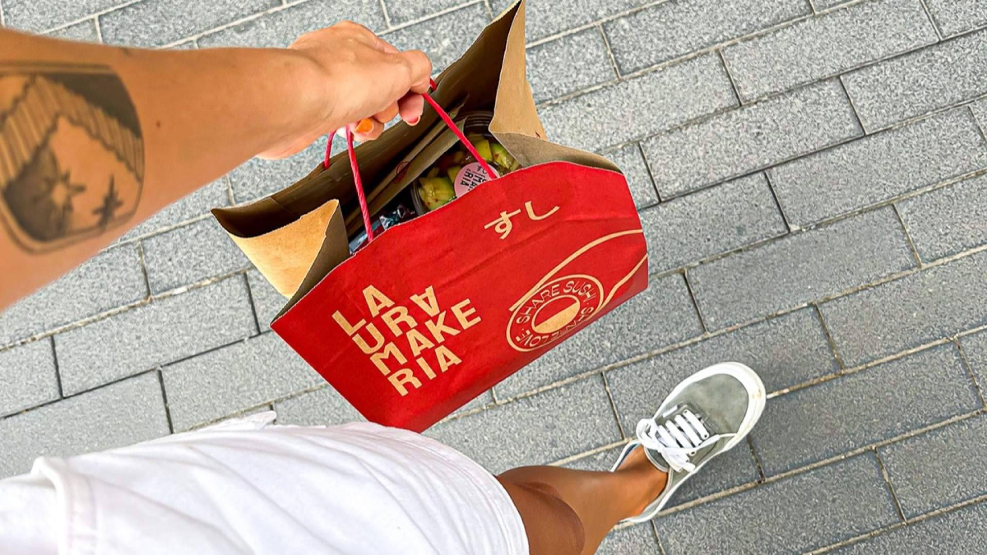 La Uramakeria plantea una opción de sushi delivery para compartir, repetir y pedir a domicilio